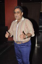 Kunal Ganjawala at Music Launch of Huff Its Too Much in Bandra, Mumbai on 9th Oct 2013 (124).JPG