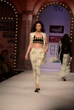 Model walk the ramp for Masaba Gupta_s show at the Day 1 on WIFW 2014 on 9th Oct 2013 (278).JPG