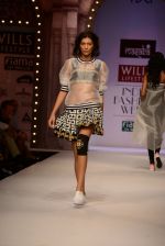 Model walk the ramp for Masaba Gupta_s show at the Day 1 on WIFW 2014 on 9th Oct 2013 (297).JPG