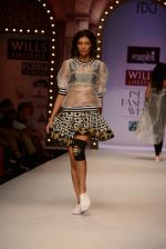 Model walk the ramp for Masaba Gupta_s show at the Day 1 on WIFW 2014 on 9th Oct 2013 (298).JPG