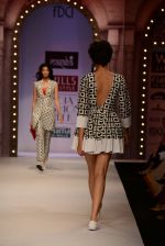 Model walk the ramp for Masaba Gupta_s show at the Day 1 on WIFW 2014 on 9th Oct 2013 (316).JPG