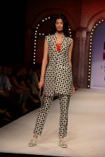 Model walk the ramp for Masaba Gupta_s show at the Day 1 on WIFW 2014 on 9th Oct 2013 (320).JPG