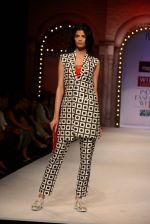 Model walk the ramp for Masaba Gupta_s show at the Day 1 on WIFW 2014 on 9th Oct 2013 (321).JPG
