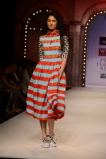 Model walk the ramp for Masaba Gupta_s show at the Day 1 on WIFW 2014 on 9th Oct 2013 (333).JPG