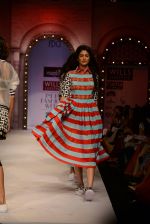 Model walk the ramp for Masaba Gupta_s show at the Day 1 on WIFW 2014 on 9th Oct 2013 (341).JPG