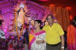Kajol at Durga Pooja Celebration in Mumbai on 10th Oct 2013 (155)_5257779040ba3.JPG
