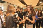 Shraddha Kapoor at Forever 21 store launch in Mumbai on 12th Oct 2013 (66)_525a33d436d56.JPG