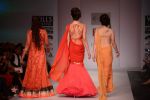 Anjali Abrol, Urvashi Rautela walks for SOLTEE BY SULASKSHANA at Wills day 5 on WIFW 2014 on 13th Oct 2013 (141)_525cb873a5875.JPG
