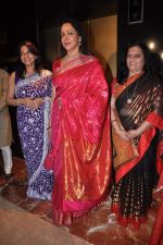 Hema Malini at the launch of art and couture exhibition in Taj President, Mumbai on 14th Oct 2013 (33)_525cf7a0c9630.JPG