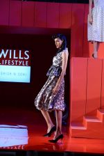 Model walks for Ashish Soni - grand finale at Wills day 5 on WIFW 2014 on 13th Oct 2013 (139)_525cc12ab8c8a.JPG