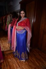 Nisha Jamwal at Nishka Lulla, Debyani & Divya and Kavita Bhartia showcase festive collection at Ogaan in Colaba, Mumbai on 16th Oct 2013 (10)_525ffcaf7b7f0.JPG