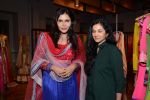 Nisha Jamwal at Nishka Lulla, Debyani & Divya and Kavita Bhartia showcase festive collection at Ogaan in Colaba, Mumbai on 16th Oct 2013 (8)_525ffc75e83e1.JPG