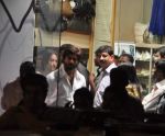 Shahid Kapoor, Sonakshi Sinha snapped on location of R Rajkumar in Andheri, Mumbai on 16th Oct 2013 (9)_525ff7535bfe8.JPG