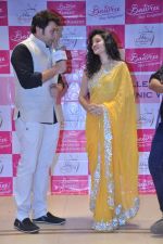 Sukirti Kandpal at Telly Calendar launch with Bawree Fashions to be shot in Malaysia on 15th Oct 2013 (61)_525ff2b7805ea.JPG