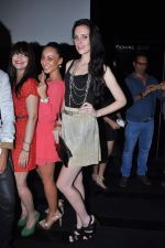 at the relaunch of L_Officiel magazine in Trilogy, Mumbai on 16th Oct 2013 (1)_5260022232f3c.JPG