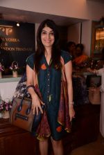 at Raveena Tandon and Roopa Vohra_s jewellery line launch in Mumbai on 18th Oct 2013 (139)_52621a10ee208.JPG