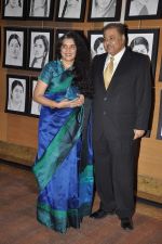 Satish Shah at Yash Chopra Memorial Awards in Mumbai on 19th Oct 2013.(129)_5263f14c4a29a.JPG
