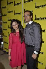 at 3 Step up book launch in Landmark, Mumbai on 19th Oct 2013 (32)_5263dded7a479.JPG