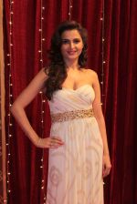 Monica Bedi at ITA Awards in Mumbai on 23rd Oct 2013_52691cb0e4531.jpg