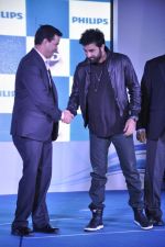Ranbir Kapoor unveils Philips LED in Trident, BKC, Mumbai on 23rd Oct 2013 (2)_526960daa7035.JPG