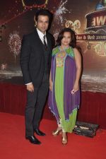 Rohit Roy, Mansi Roy at ITA Awards in Mumbai on 23rd Oct 2013 (236)_52691eb9c1559.JPG
