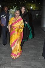 Jaya Bachchan, Aishwarya Bachchan at Rehana Ghai_s birthday bash in Mumbai on 24th Oct 2013 (41)_526bc4faafc48.JPG