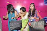Mandira Bedi at the launch of Mandira Bedi_s saree line in Khar, Mumbai on 26th Oct 2013 (215)_526ced7c043db.JPG