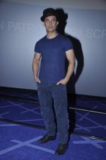 Aamir Khan at Dhoom 3 trailor launch in Mumbai on 30th Oct 2013 (68)_5272506037420.JPG