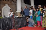 Shahrukh Khan celebrates his B_day with Media on 2nd Nov 2013 (80)_52753673d56b4.JPG