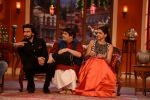 Deepika Padukone, Ranveer Singh on the sets of Comedy Nights with Kapil in Filmcity, Mumbai on 5th Nov 2013 (232)_527a3efd927a7.JPG