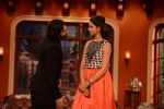 Deepika Padukone, Ranveer Singh on the sets of Comedy Nights with Kapil in Filmcity, Mumbai on 5th Nov 2013 (67)_527a3eefa9a0b.JPG