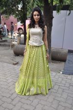 Mallika Sherawat at the grand finale of The Bachelorette in Filmcity, Mumbai on 5th Nov 2013 (46)_527a39857fbfb.JPG