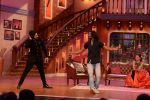 Ranveer Singh on the sets of Comedy Nights with Kapil in Filmcity, Mumbai on 5th Nov 2013 (45)_527a3f10df63f.JPG