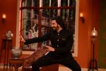 Ranveer Singh on the sets of Comedy Nights with Kapil in Filmcity, Mumbai on 5th Nov 2013 (54)_527a3f13dd2ce.JPG