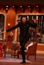Ranveer Singh on the sets of Comedy Nights with Kapil in Filmcity, Mumbai on 5th Nov 2013 (56)_527a3f147f1e3.JPG