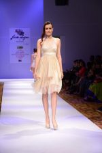Model walks for Geisha Designs Show at ABIL Pune Fashion Week on 9th Nov 2013 (84)_527f0ec93f3b2.JPG