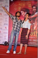 Deepika Padukone, Ranveer Singh at the Promotion of film Ram-Leela in Mumbai on 10th Nov 2013 (183)_52809af417f87.JPG