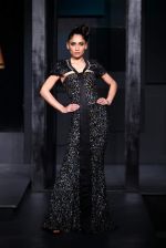 Model walks Rocky S for Blenders Pride Tour on 10th Nov 2013 (10)_5280c2db39053.jpg