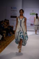 Model walks for Raaj Shroff at ABIL Pune Fashion Week on 10th Nov 2013 (20)_528097c86360f.JPG