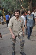 Sunny Deol at the Promotion of film Singh Saab the Great on the sets of CID in Filmcity, Mumbai on 12th Nov 2013 (119)_5283129640685.JPG