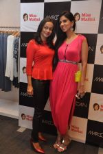 Nishka Lulla at Marc Cain collection launch with Miss Malini in Napean Sea Road, Mumbai on 15th Nov 2013 (87)_52870db20e960.JPG