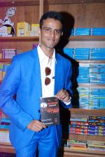 at The other side book launch in Landmark, Mumbai on 15th Nov 2013 (1)_52870fb14497f.JPG
