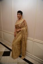 Manisha Koirala at Maheka Mirpuri Fashion Show in Taj Hotel, Mumbai on 16th Nov 2013 (398)_5288fa402e046.JPG