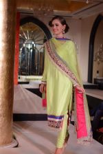 at Maheka Mirpuri Fashion Show in Taj Hotel, Mumbai on 16th Nov 2013 (294)_5288fa05d6de7.JPG