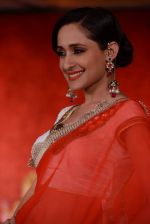 at Maheka Mirpuri Fashion Show in Taj Hotel, Mumbai on 16th Nov 2013 (333)_5288fa186669a.JPG