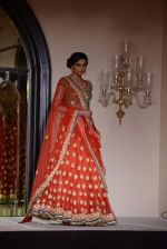 at Maheka Mirpuri Fashion Show in Taj Hotel, Mumbai on 16th Nov 2013 (360)_5288fa254f459.JPG