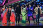 Imran Khan, Kareena Kapoor, Shilpa Shetty, Sajid Khan, Terence Lewis on the sets of Nach Baliye 6 in Mumbai on 19th Nov 2013 (133)_528ca5bdb5d29.JPG