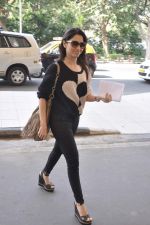 Tammanah Bhatia leaves for Goa to shoot for Its Entertainment in Mumbai on 20th Nov 2013 (1)_528cc22a1be1f.JPG