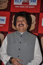 Pankaj Udhas at Big FM Show launch in Mumbai on 21st Nov 2013 (40)_528f06e50d4fd.JPG