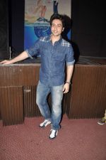 Adhyayan Suman  at the Promotion of Heartless at Panache Fashion Show in Mithibai College, Mumbai on 22nd Nov 2013 (17)_529085e01d71f.JPG